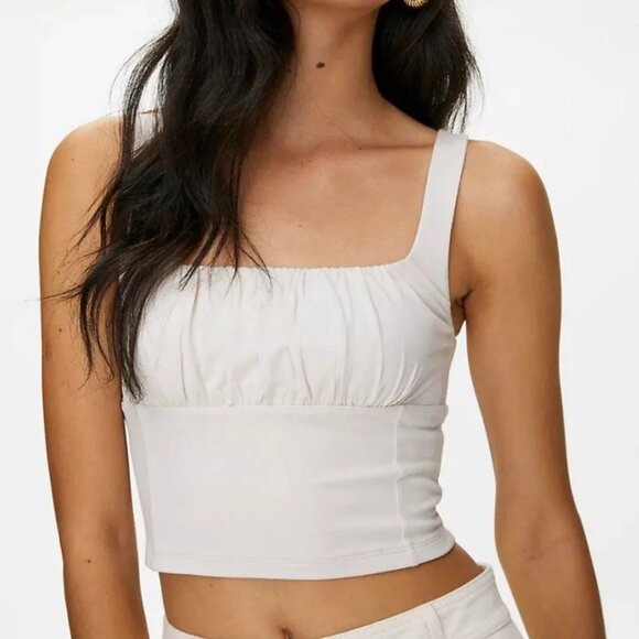 Aritzia Wilfred Orbit Tank in Yucca Green - Picture 2 of 4